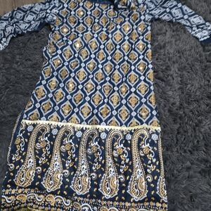 Elegant Black and Gold Patterned Dupta